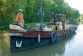 Dutch tugboat VAN SPEYK