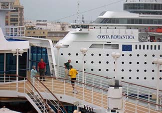 Cadiz port photo