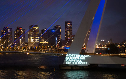 Erasmusbrug and downtown Rotterdam