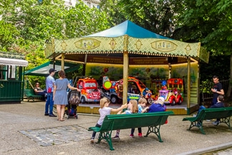 Children's ride in Parc Montsouris