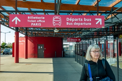 Beauvais-Till&eacute; Airport to Paris ticket office