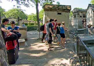 Jim Morrison's grave - photo