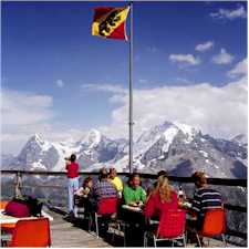 Schilthorn terrace with skiers