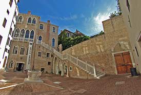 Ca' Giustinian courtyard