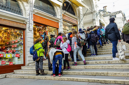 Shops on Rialto Bridge