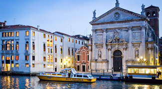 Palazzo Giovanelli e Gran Canal and Alilaguna Linea Arancio airport boat